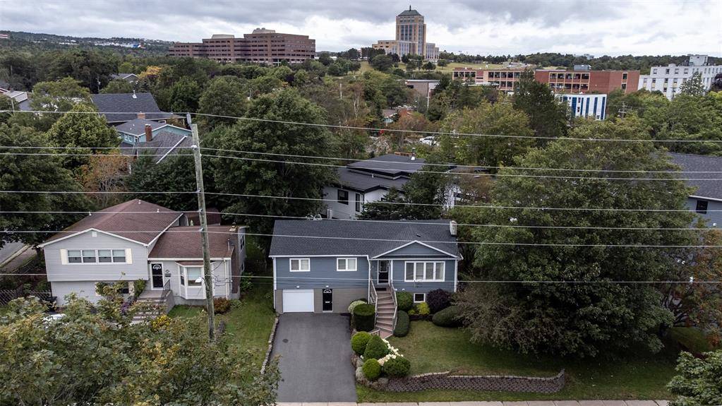 10 Strawberry Marsh Road, St. John's, NL A1B 2V4