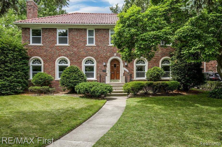 1349 Devonshire RD, Grosse Pointe Park, MI 48230
