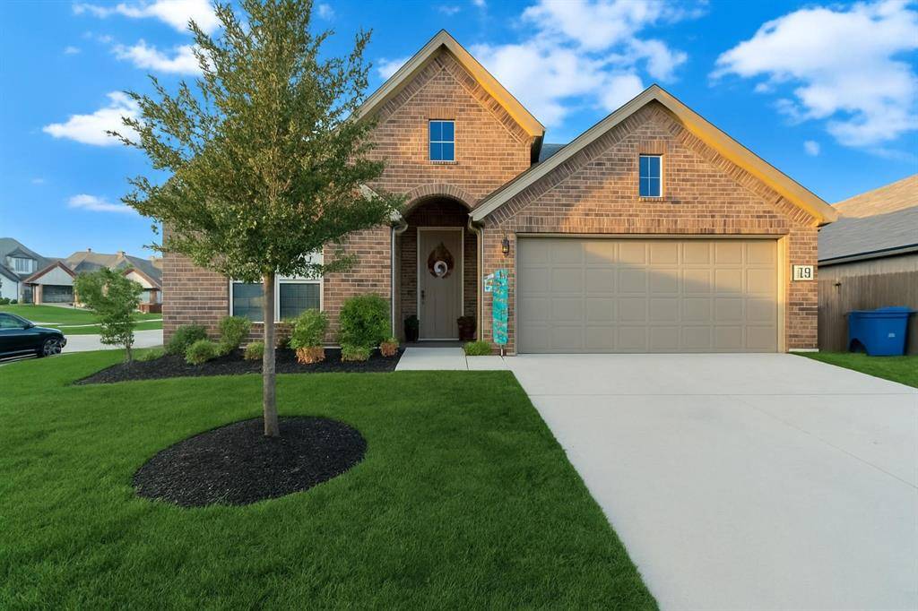 120 Cheryl Drive, Keene, TX 76059