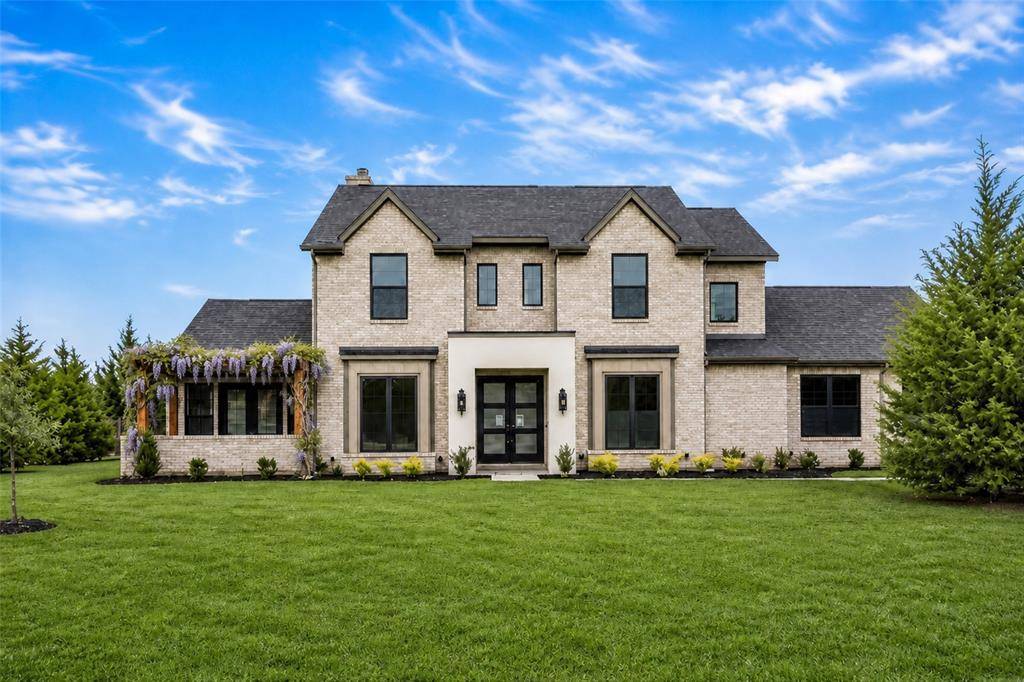 3020 Stonebriar Drive, Waxahachie, TX 75165
