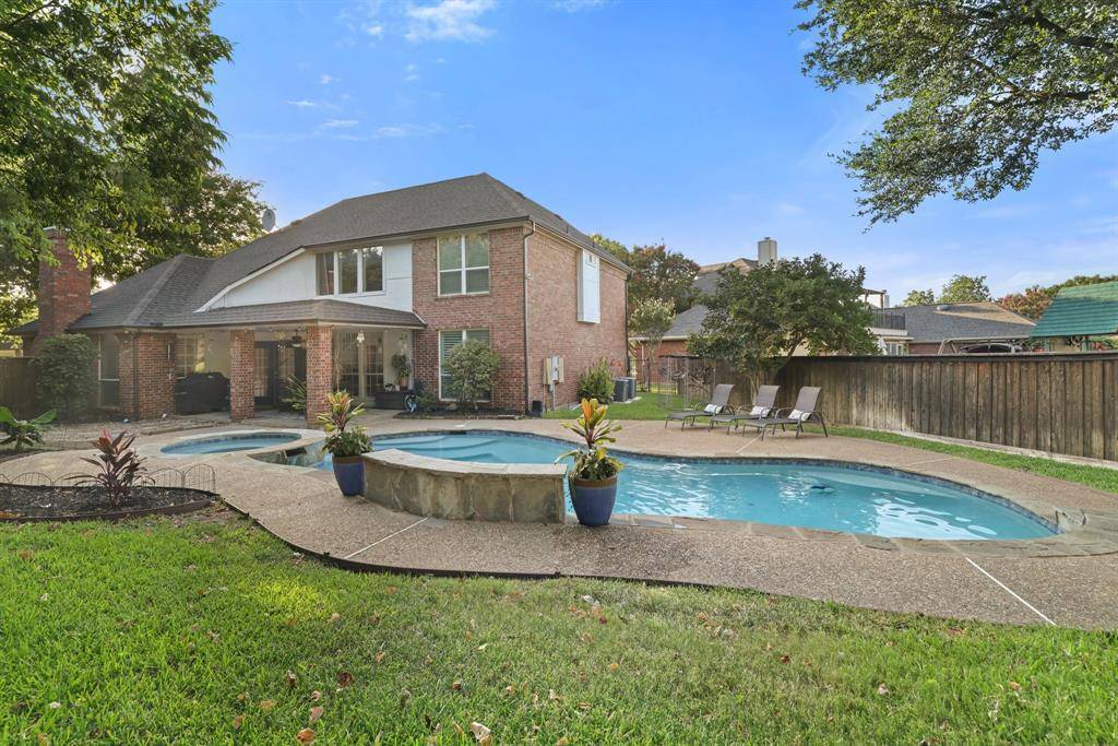 2321 Megan Way, Arlington, TX 76016