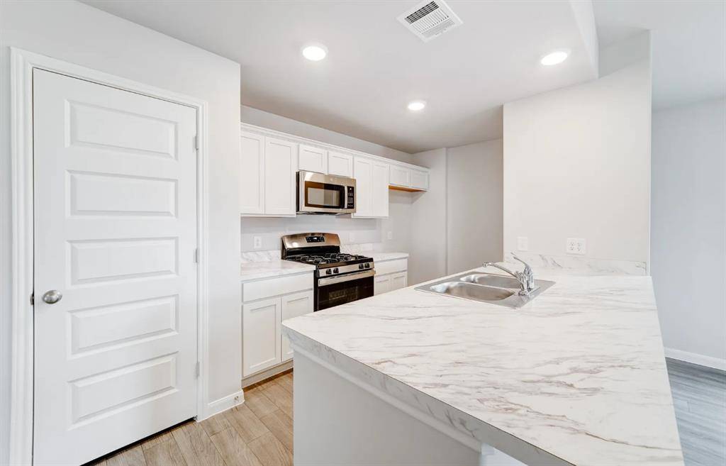 351 Hudson Lane, Milford, TX 76670