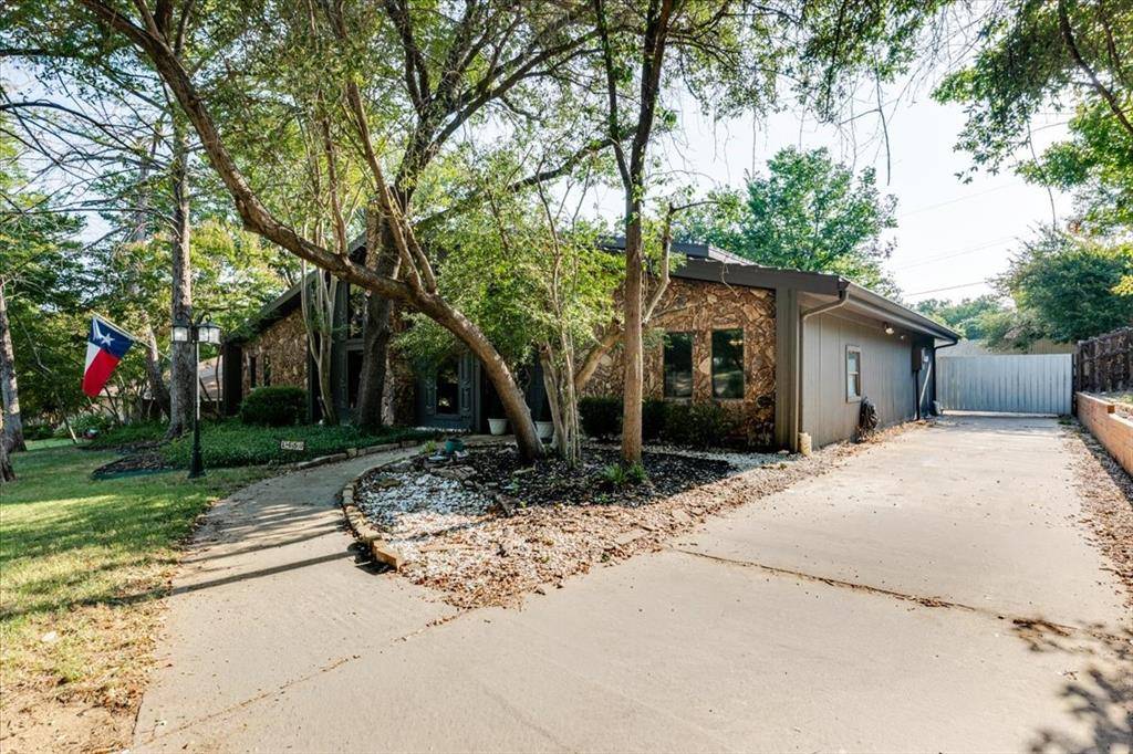 1459 Warrington Court, Fort Worth, TX 76112