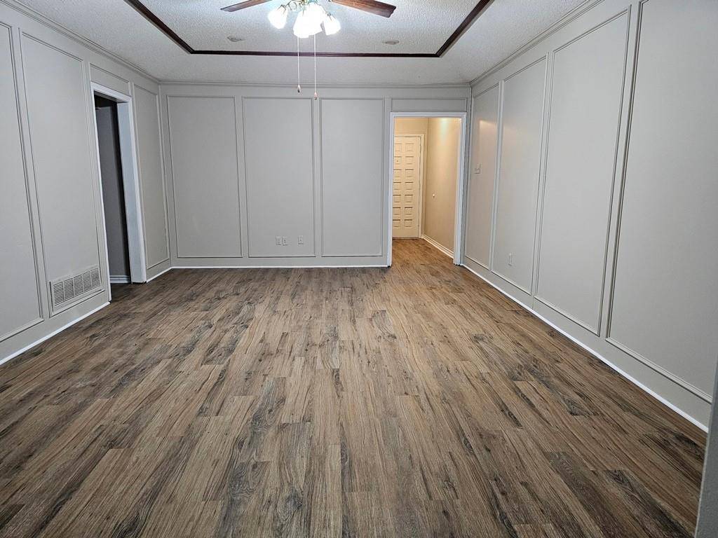 309 Christie Court, Irving, TX 75060