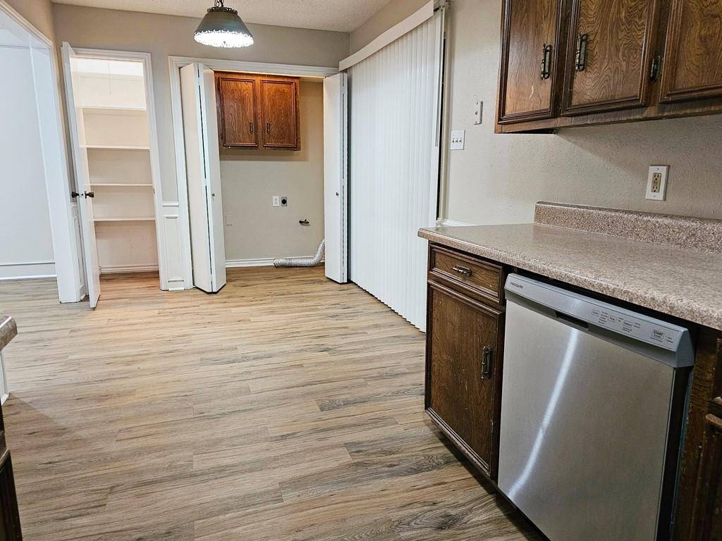 309 Christie Court, Irving, TX 75060