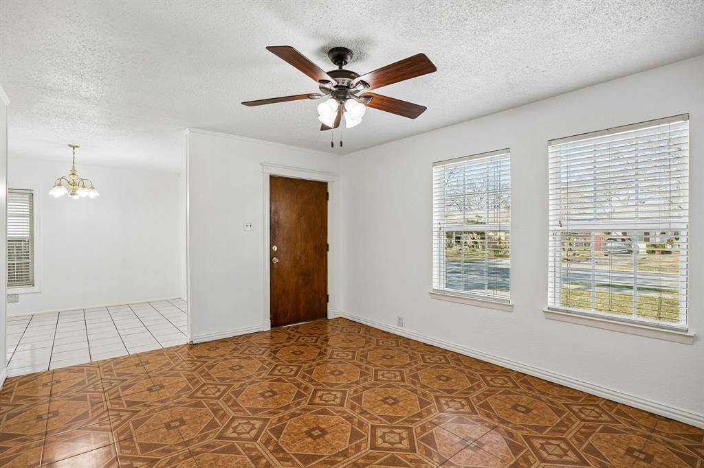 3708 Davila Drive, Dallas, TX 75220