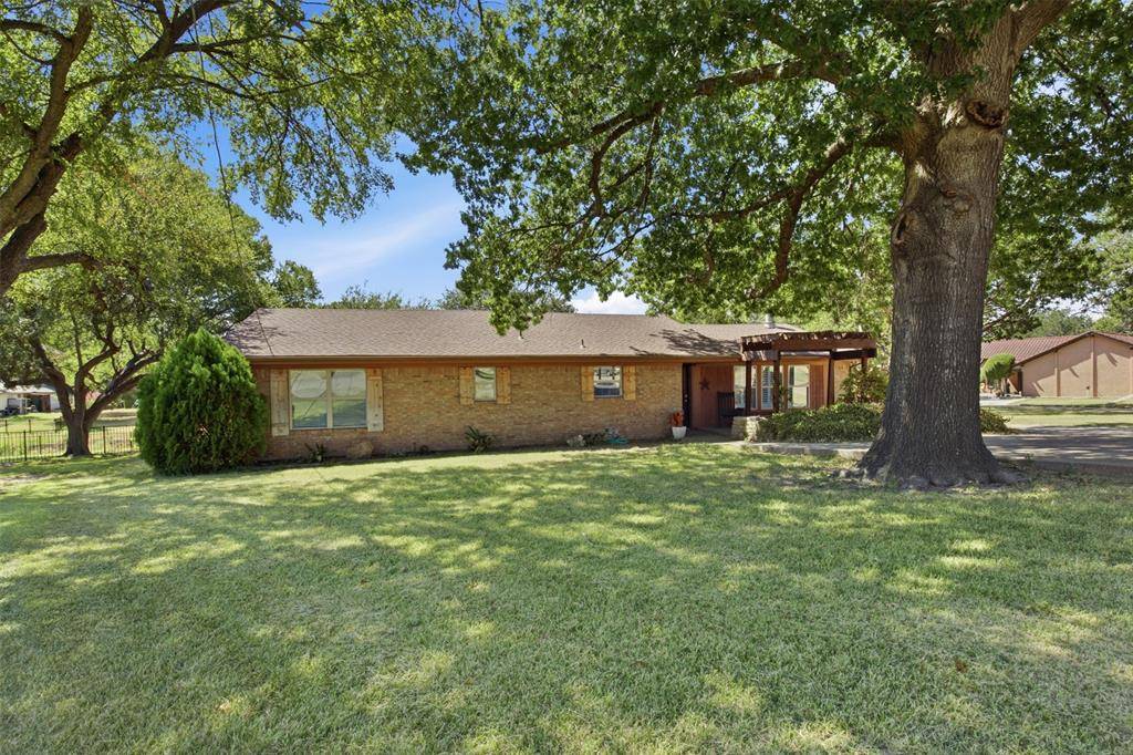 5614 Pecos Court, De Cordova, TX 76049