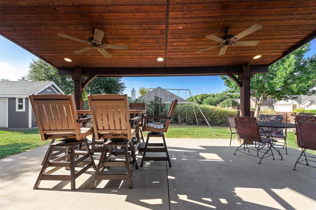 910 Elk Horn Drive, Midlothian, TX 76065