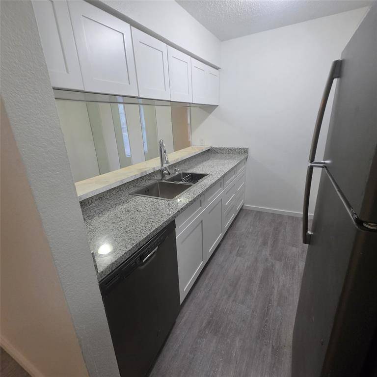 104 N Heights Drive #2, Crowley, TX 76036