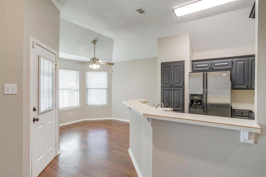837 NW Park Meadow Lane, Burleson, TX 76028