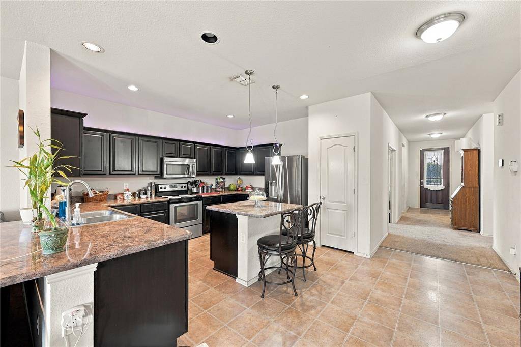 202 Belgian Street, Waxahachie, TX 75165