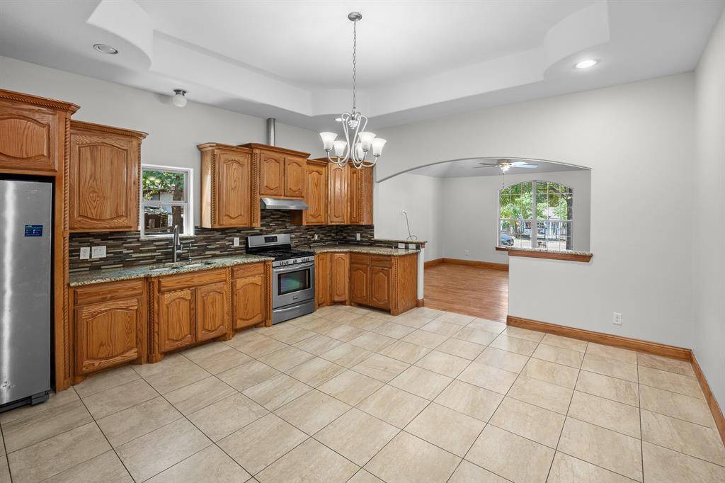 1201 S Sargent Street, Fort Worth, TX 76105