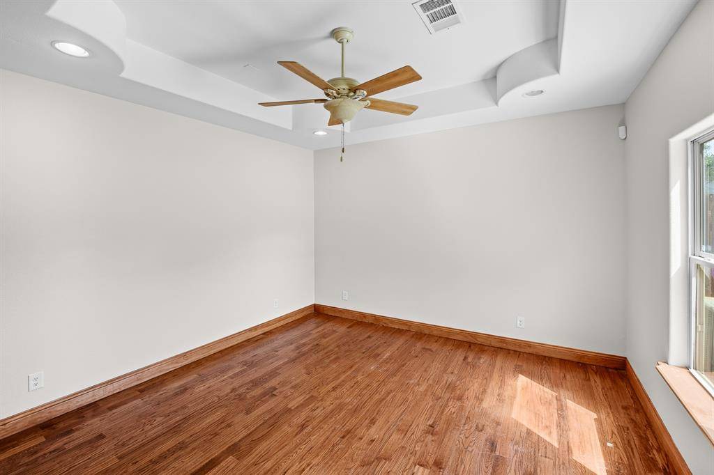 1201 S Sargent Street, Fort Worth, TX 76105