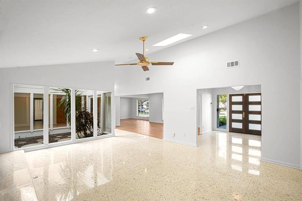 4452 Hockaday Drive, Dallas, TX 75229