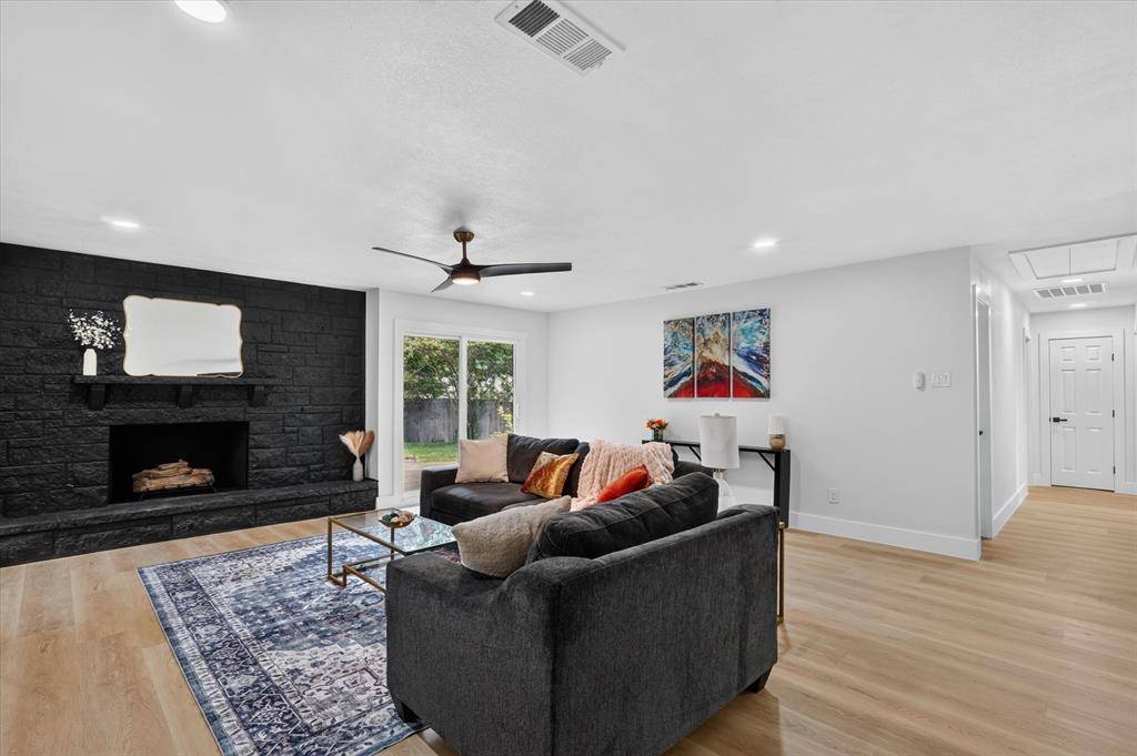 1104 Westwood Drive, Plano, TX 75075
