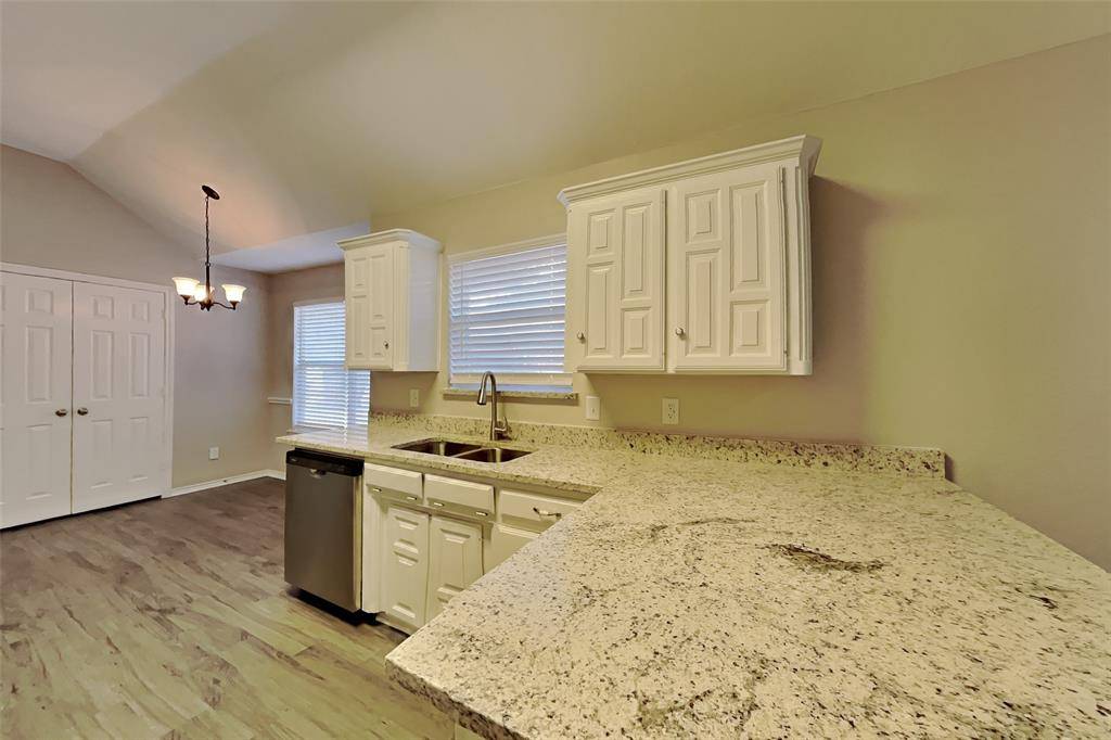 1121 Springwood Drive, Saginaw, TX 76179