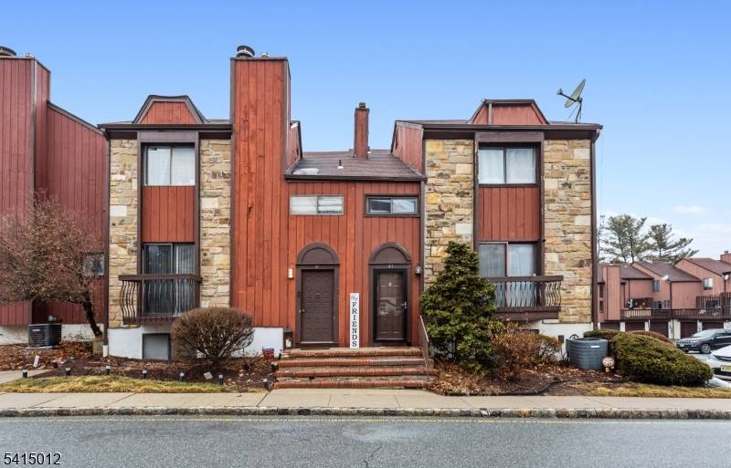 40 Bennington Sq, Washington Twp., NJ 07840