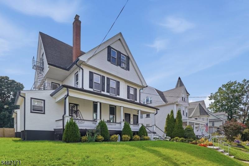 35 Rossmore Pl #2, Belleville Twp., NJ 07109