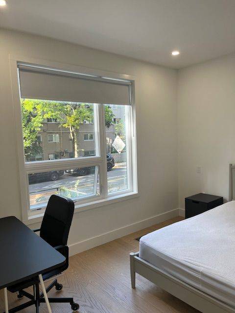 35 Denison AVE #101, Toronto C01, ON M5T 2M6