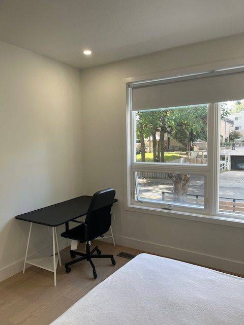 35 Denison AVE #101, Toronto C01, ON M5T 2M6