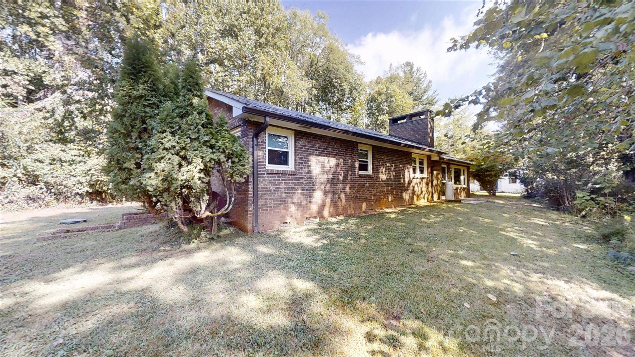 175 River LN, Canton, NC 28716
