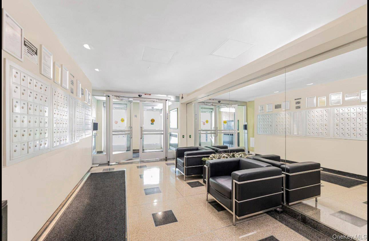 8 Fordham OVAL #16B, Bronx, NY 10468