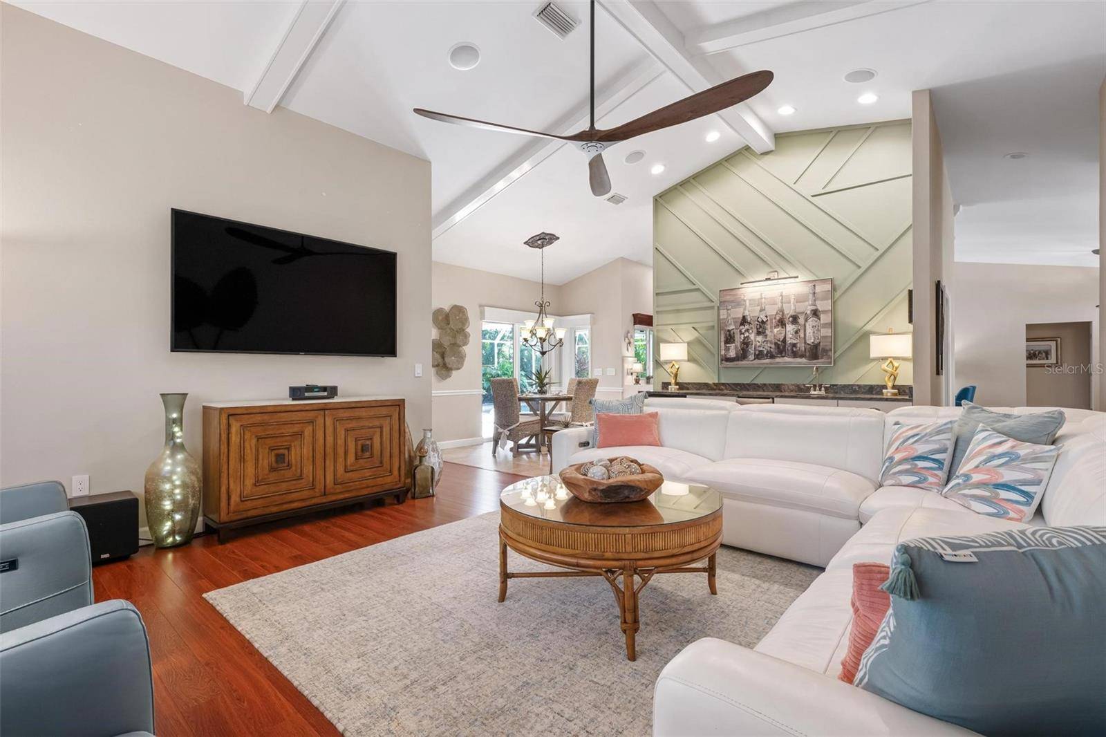 512 WARWICK DR, Venice, FL 34293