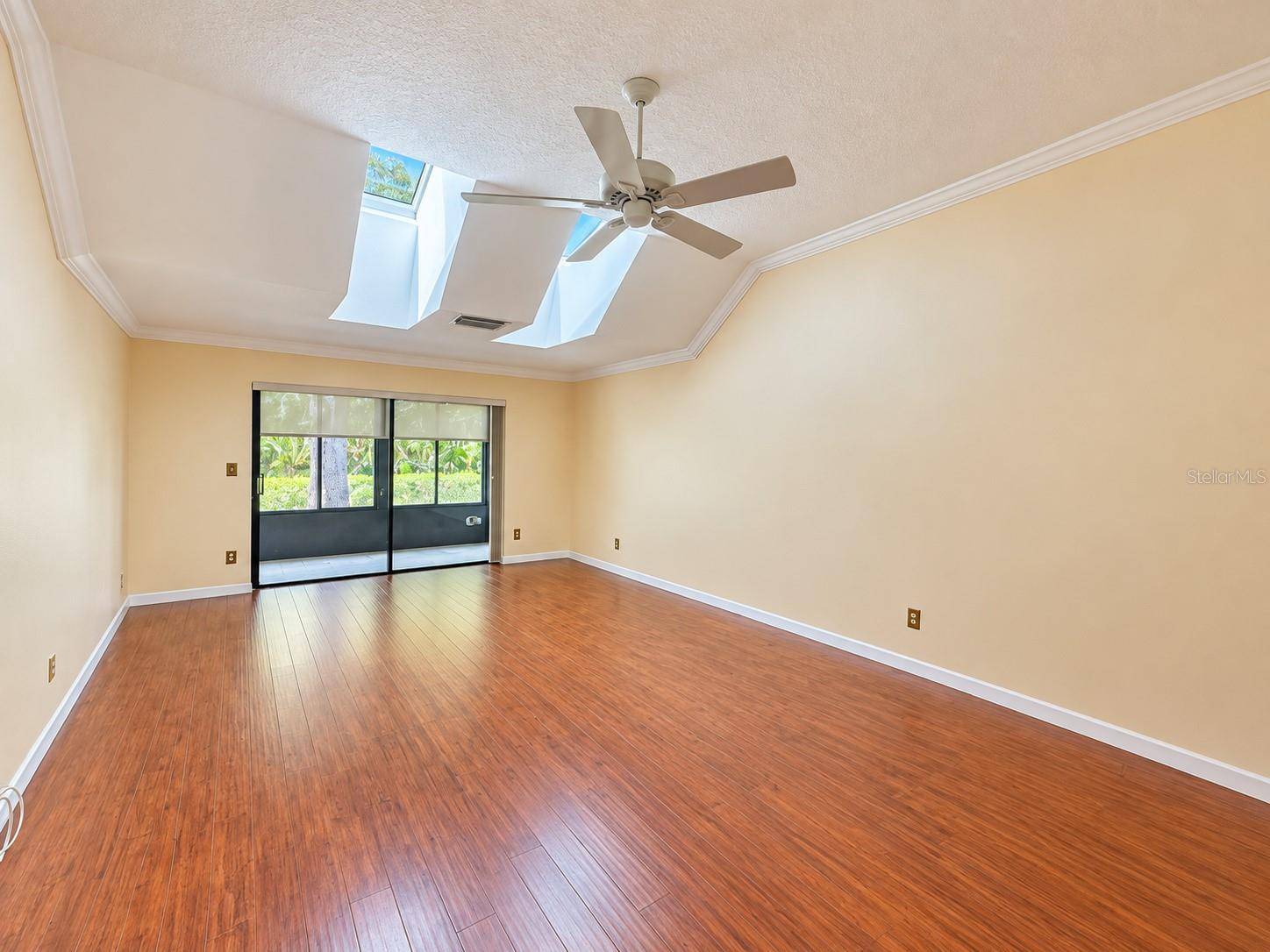 Address not disclosed, Palm Harbor, FL 34685