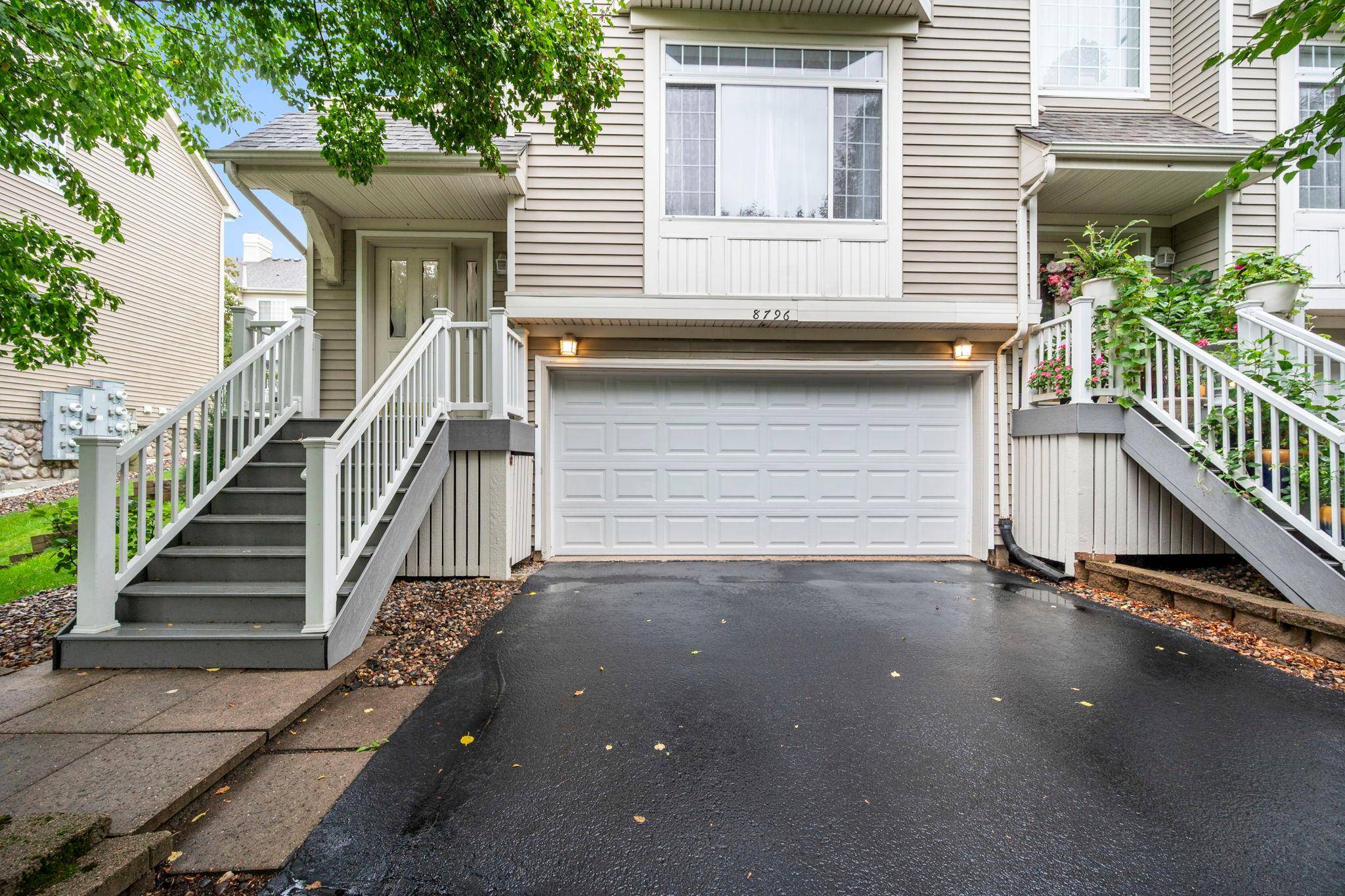 8796 Brunswick PATH #2401, Inver Grove Heights, MN 55076