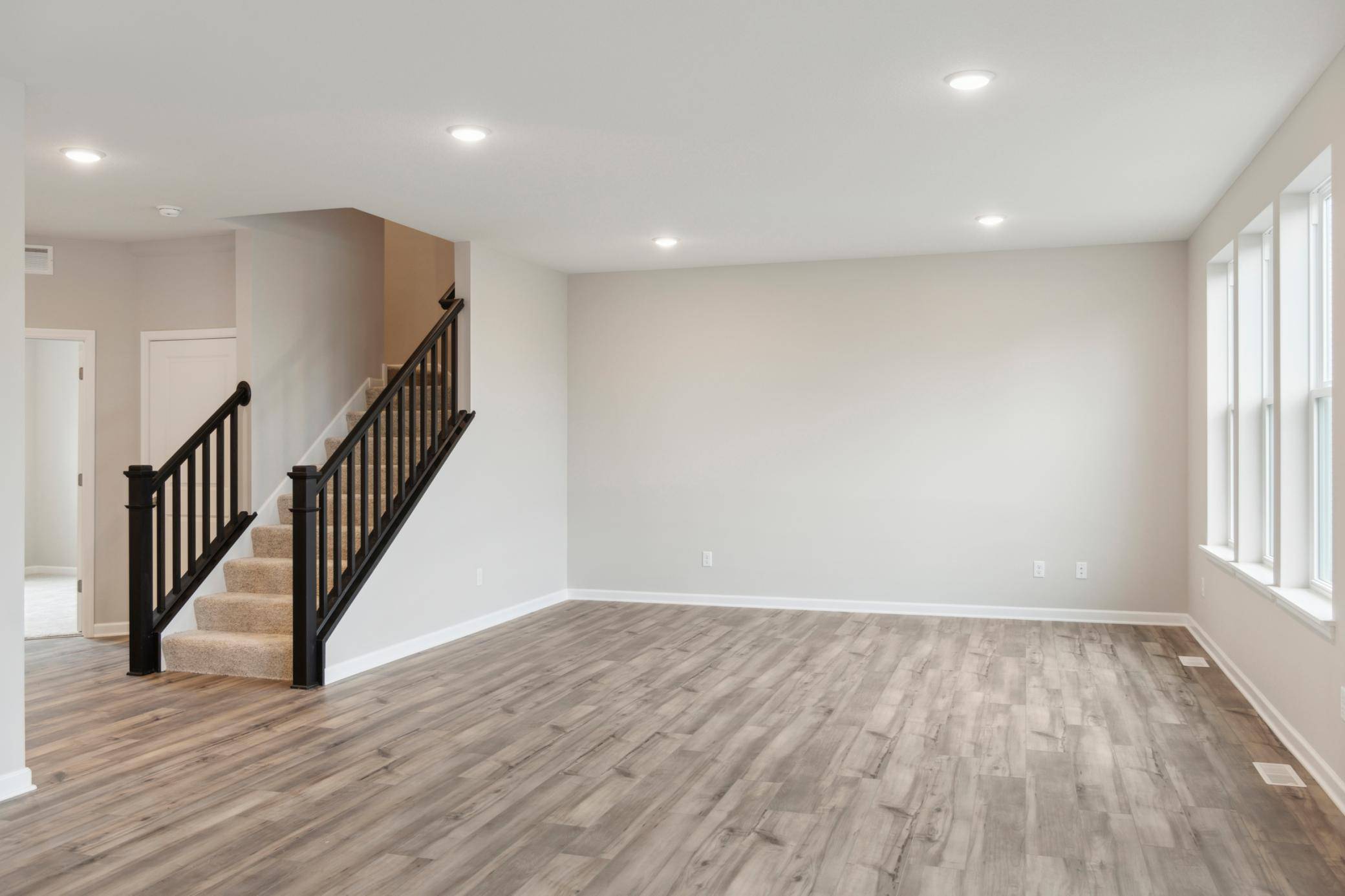 15016 Ashtown LN, Rosemount, MN 55068