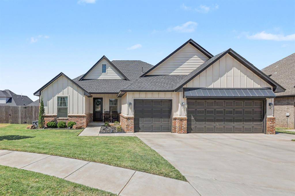 10701 Coeur CT, Yukon, OK 73099