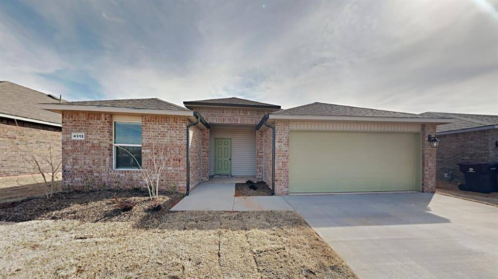 4312 Colt DR, Mustang, OK 73064