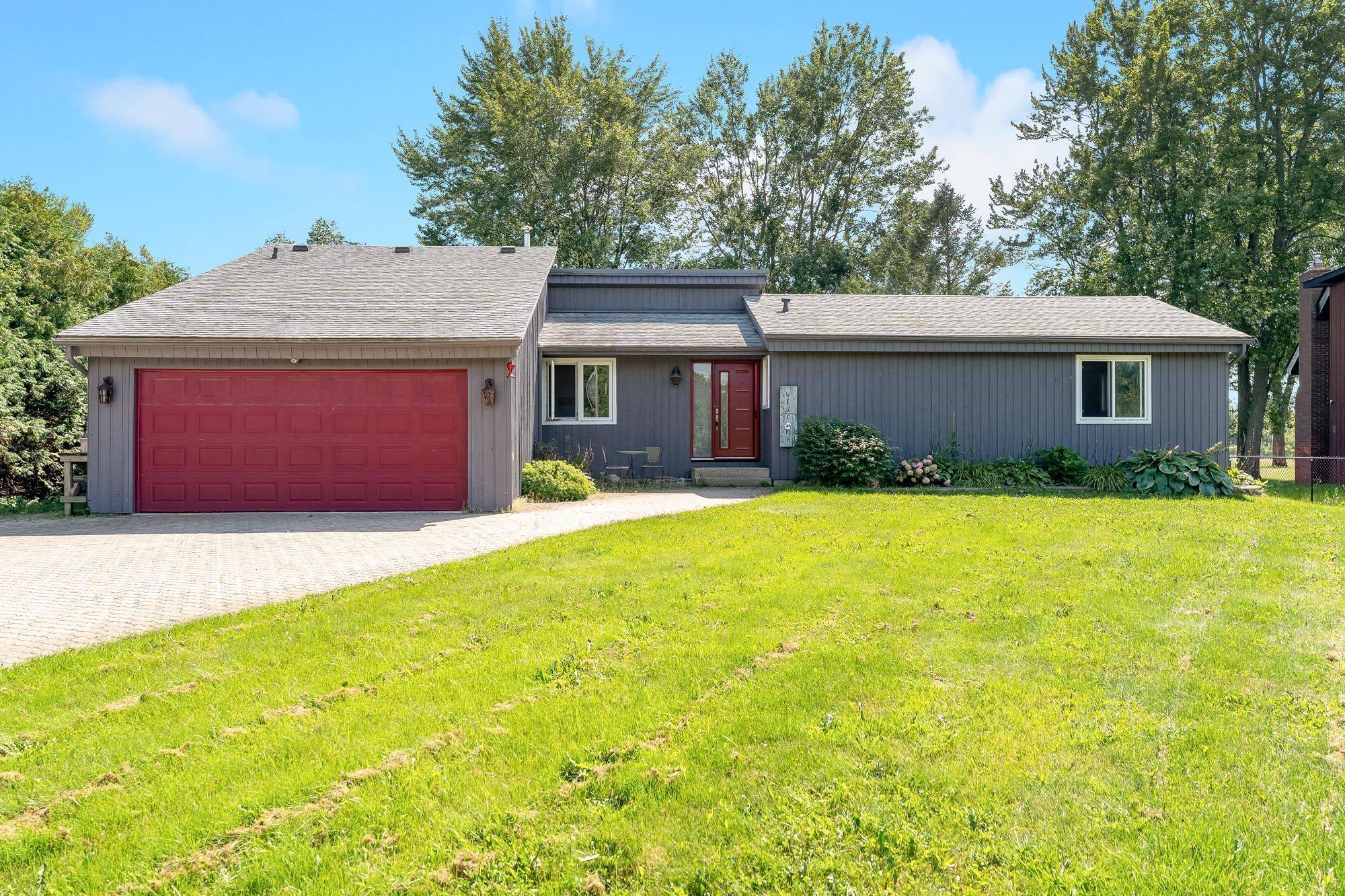 3299 Shoreview DR, Severn, ON L0K 2B0