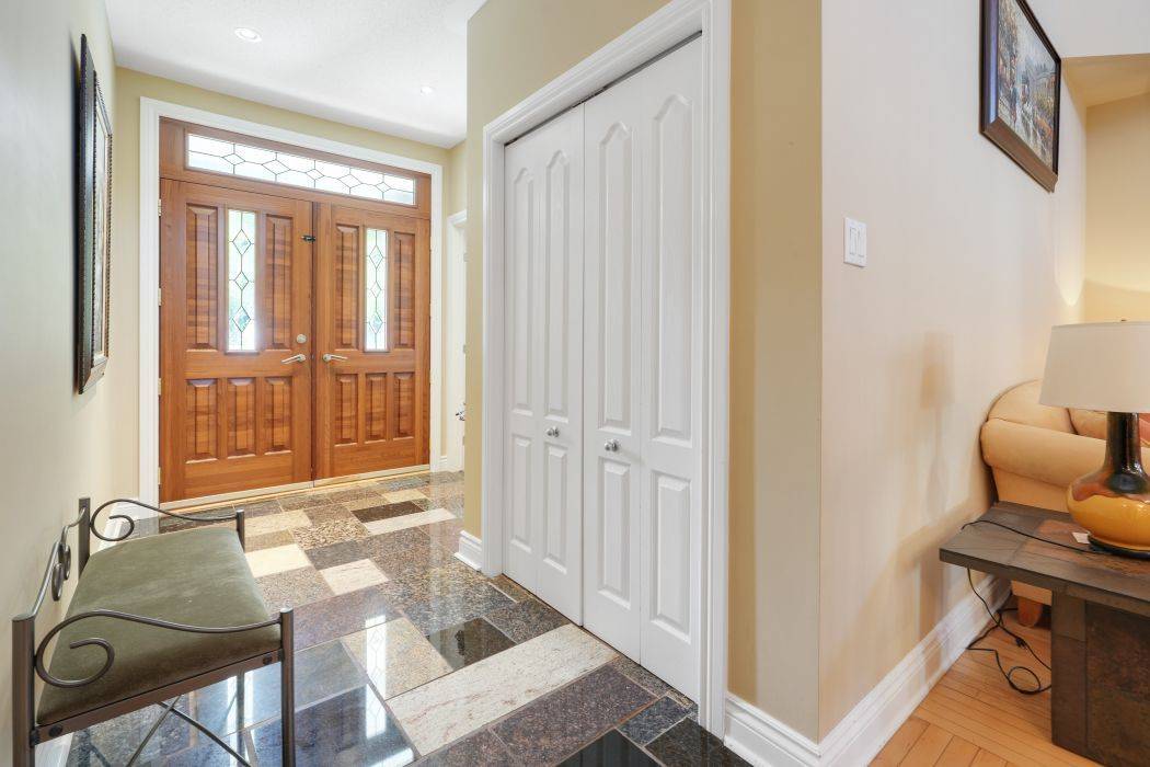 5 Escade DR, Barrhaven, ON K2G 6R9