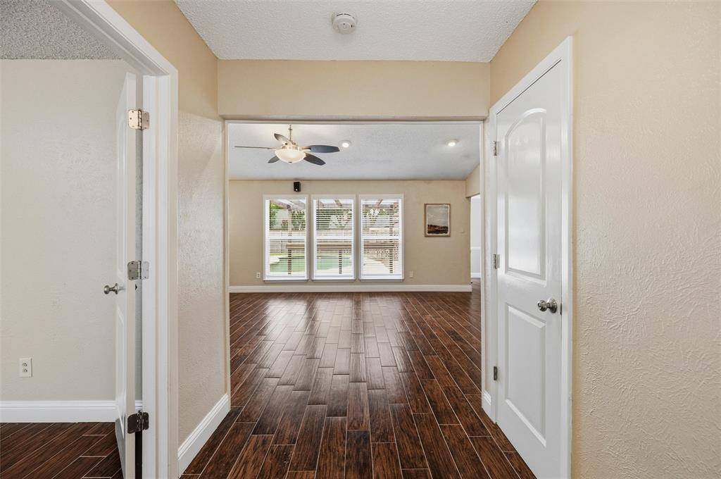 2713 Riviera Drive, Garland, TX 75040