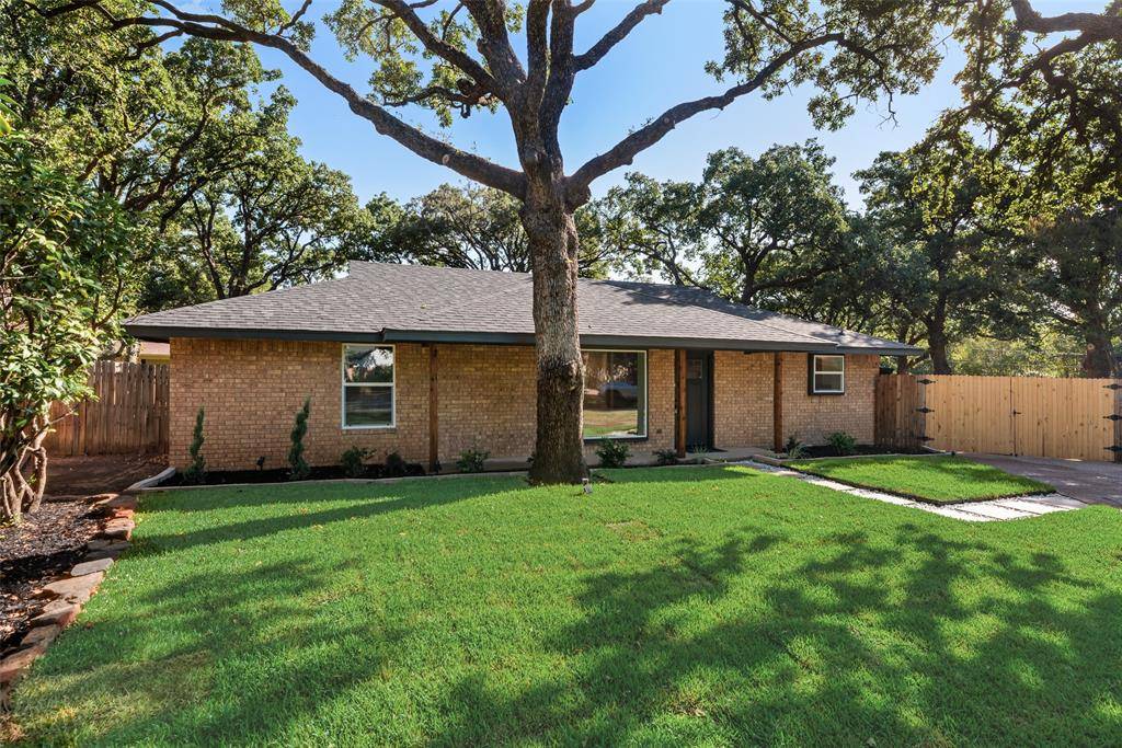 3500 Raynorwood Court, Arlington, TX 76015