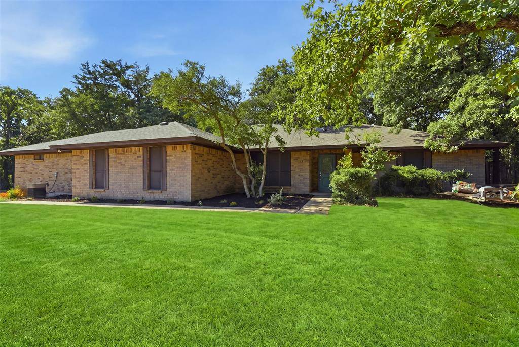 104 Murls Lake Road, Weatherford, TX 76085