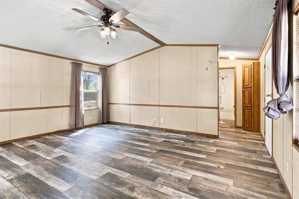 7302 Oak View, Bonham, TX 75418