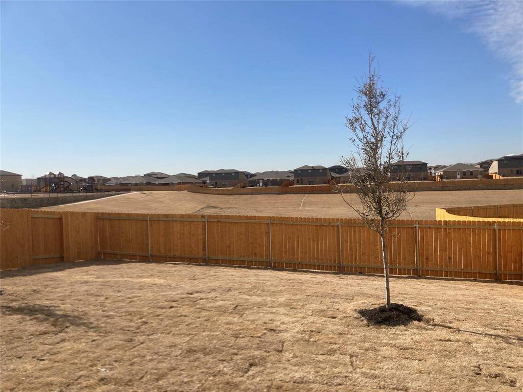 2033 Delta Downs Drive, Seagoville, TX 75159