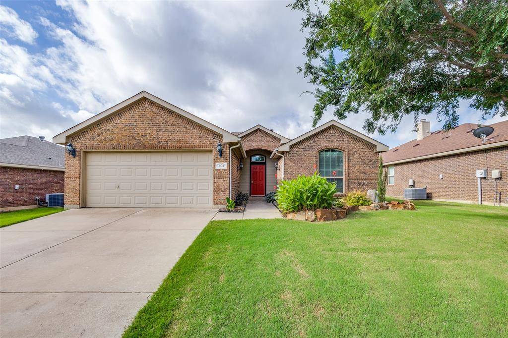 905 Meadowedge Lane, Denton, TX 76207