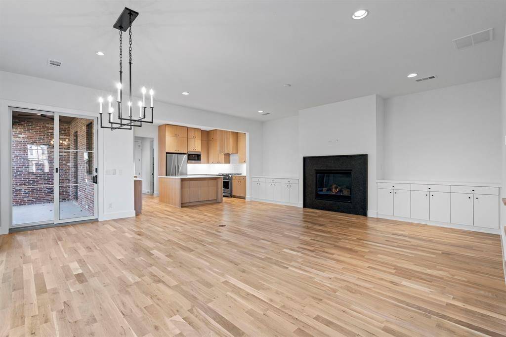 5836 Martel Avenue, Dallas, TX 75206