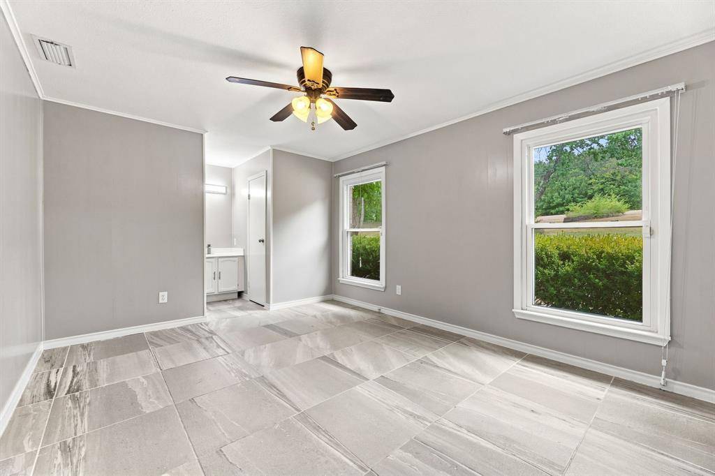 6049 W Red Bird Lane, Dallas, TX 75236