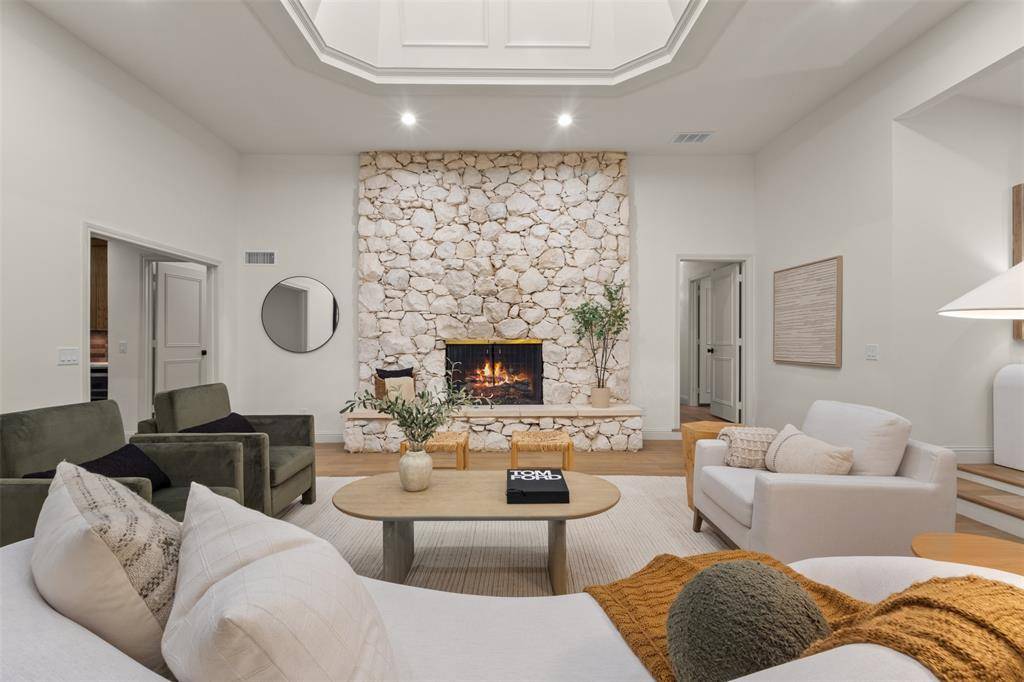 9401 Shady Valley Drive, Dallas, TX 75238