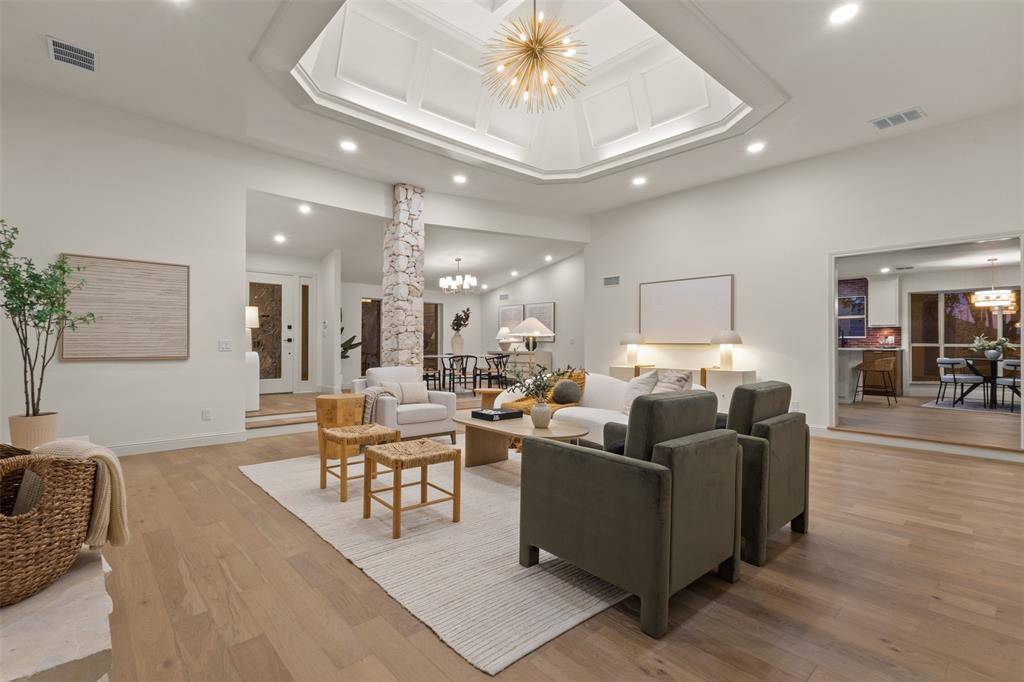 9401 Shady Valley Drive, Dallas, TX 75238