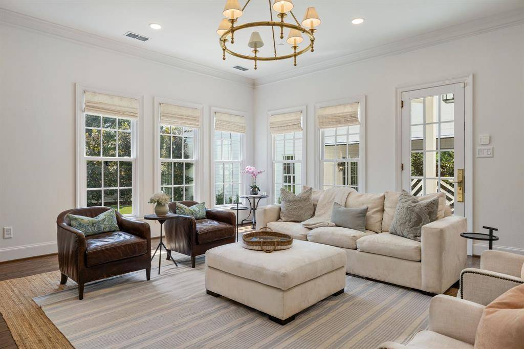 5844 Glendora Avenue, Dallas, TX 75230