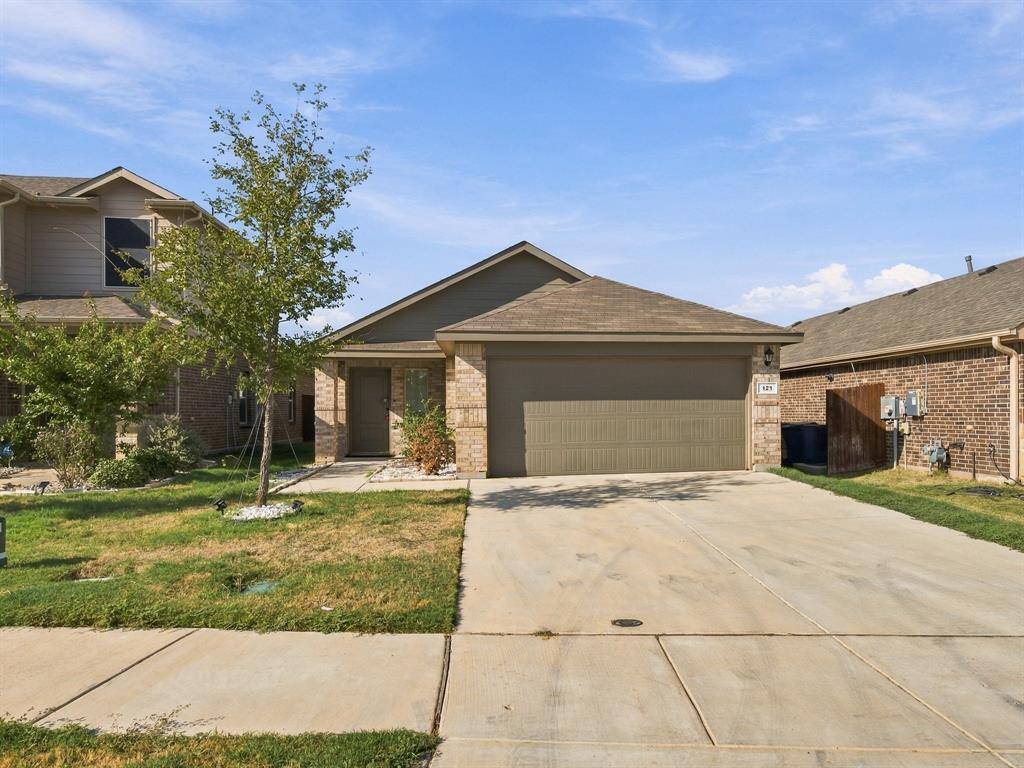 121 Greengate Drive, Boyd, TX 76023