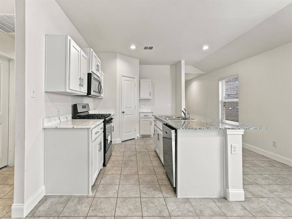 121 Greengate Drive, Boyd, TX 76023
