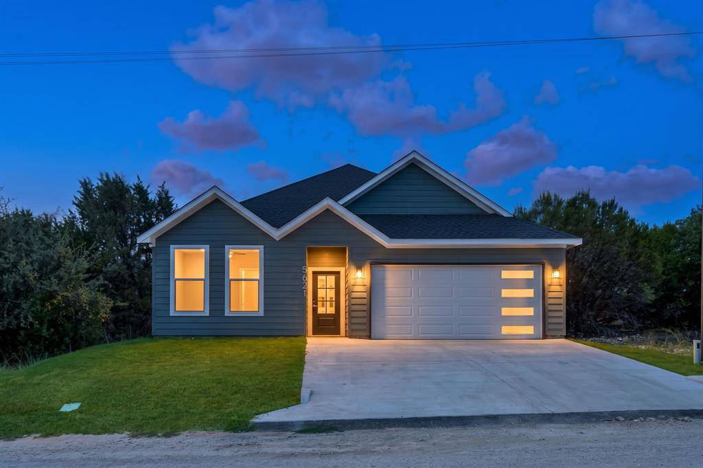 5621 San Jacinto Drive, Granbury, TX 76048