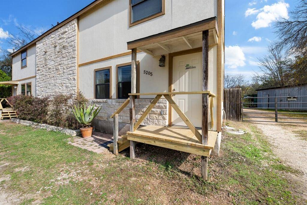 5205 Hudson Bend Road, Austin, TX 78734