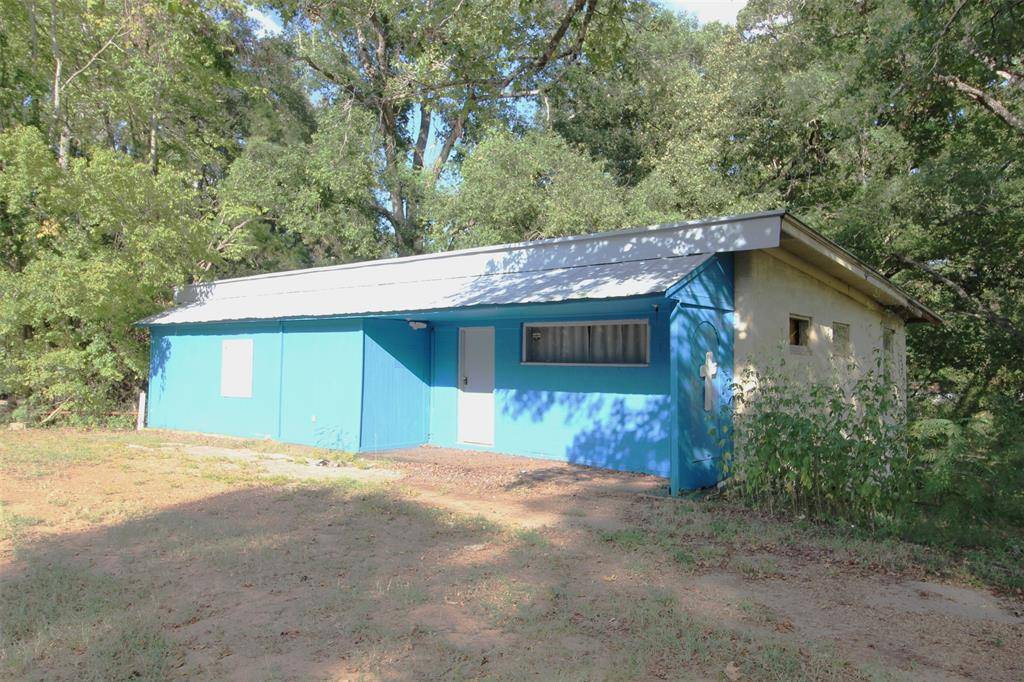 1518 N Pine Street, Vivian, LA 71082